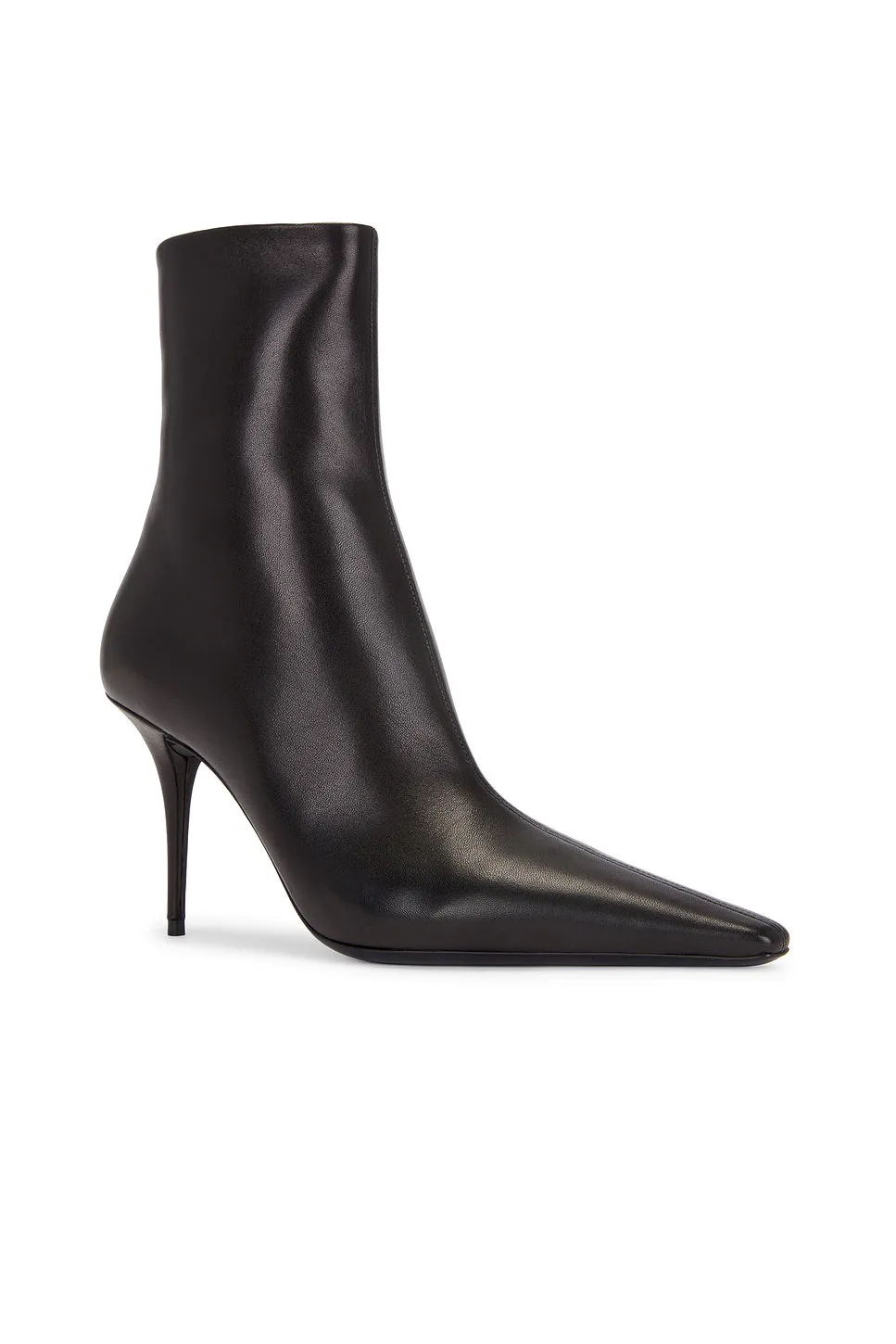 Aston Boot
