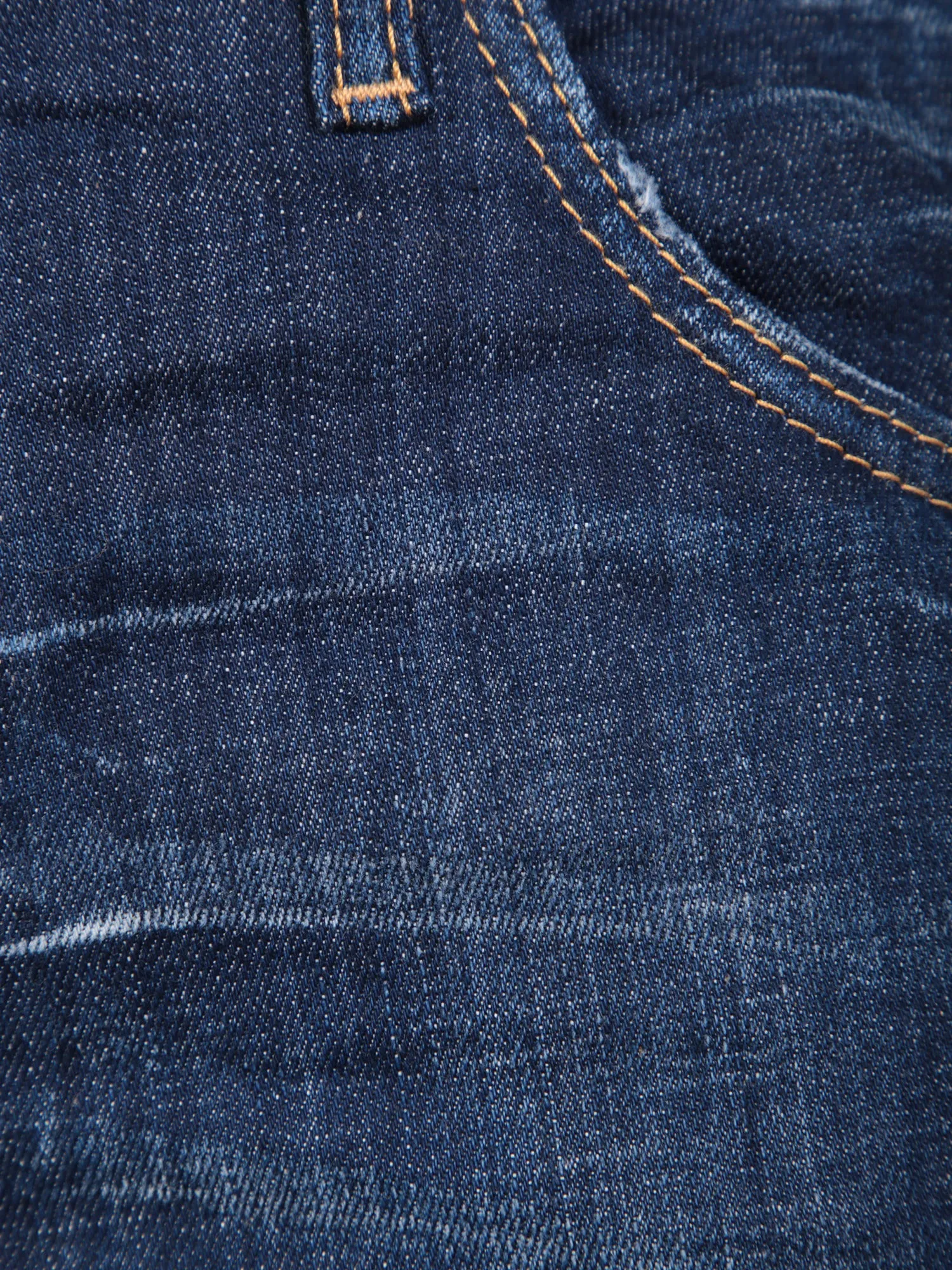 Bleach-Effect blue jeans