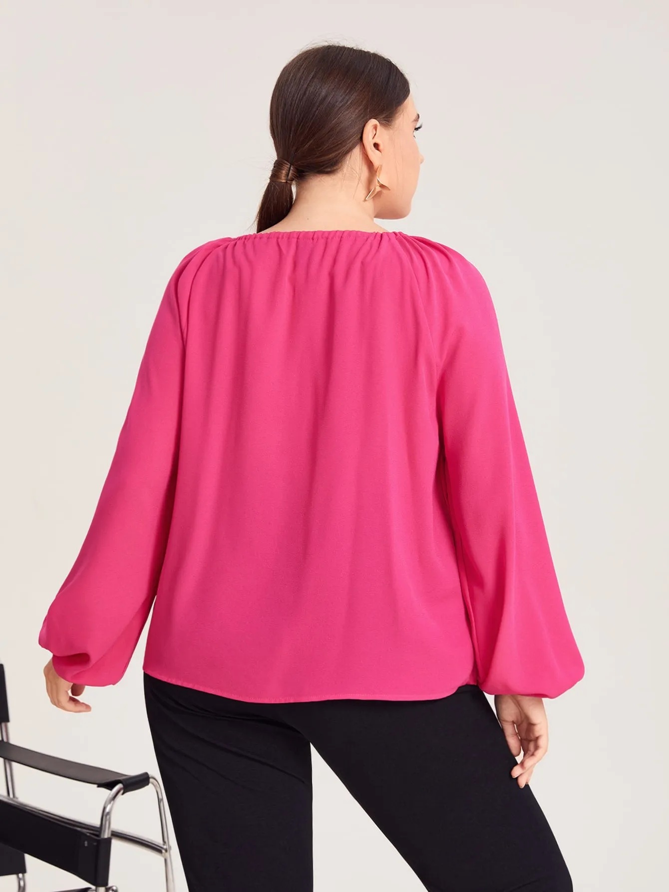 Elegant Plain Cut Out Long Sleeve Round Neck Pleated Regular Plus Size Blouse