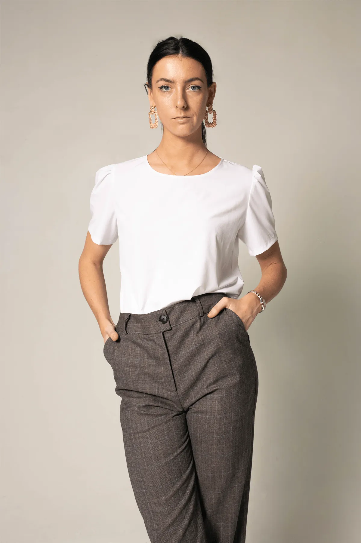 Elegant Round Neck Blouse in White | Le Réussi