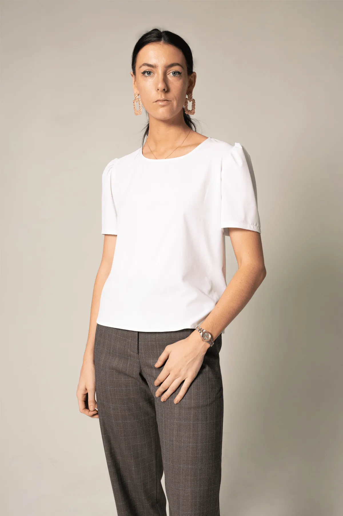 Elegant Round Neck Blouse in White | Le Réussi