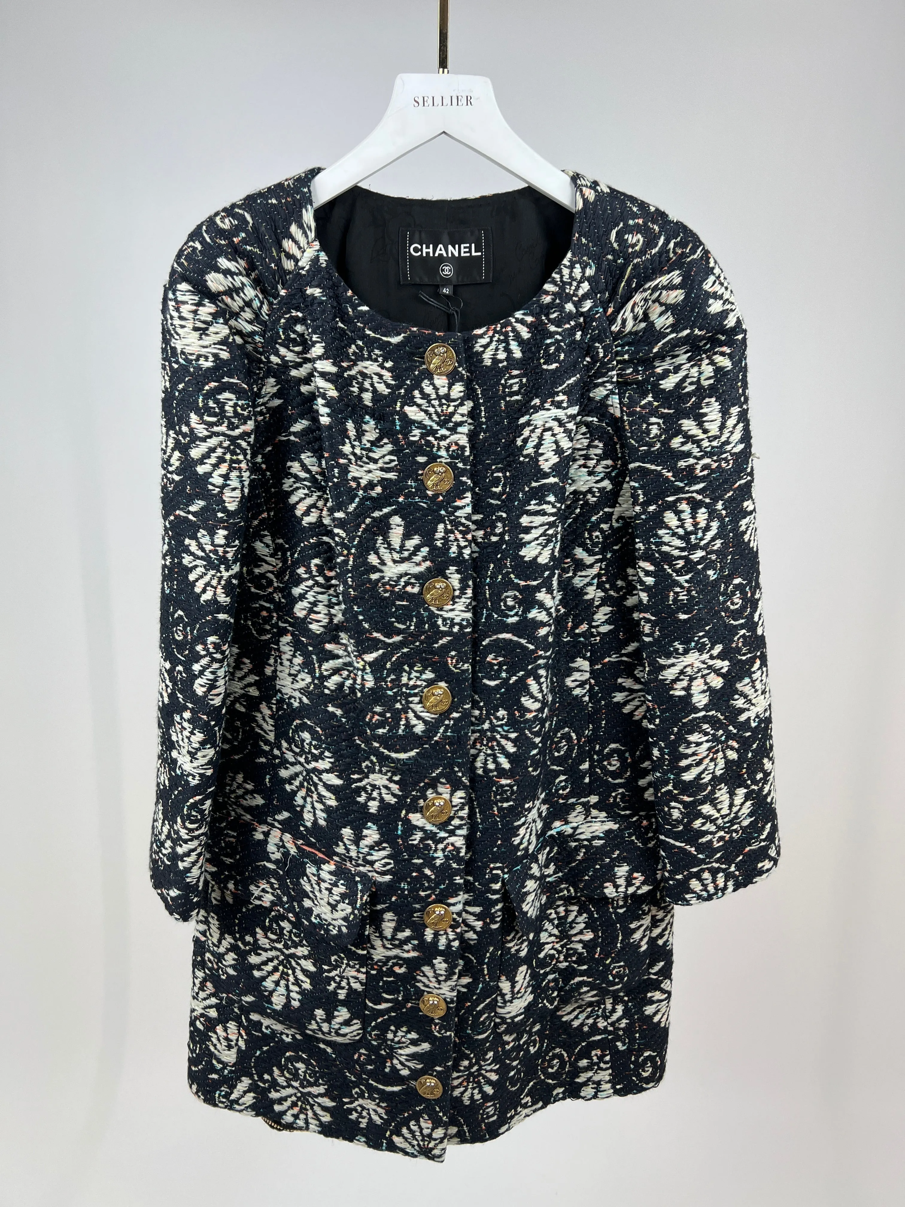 *hot*trendy Inspired  Chanel 18c Navy Tweed Jacket With White Floral Embroideries And Crystal Bronze Buttons Fr 42 (uk 14) Rrp £4800