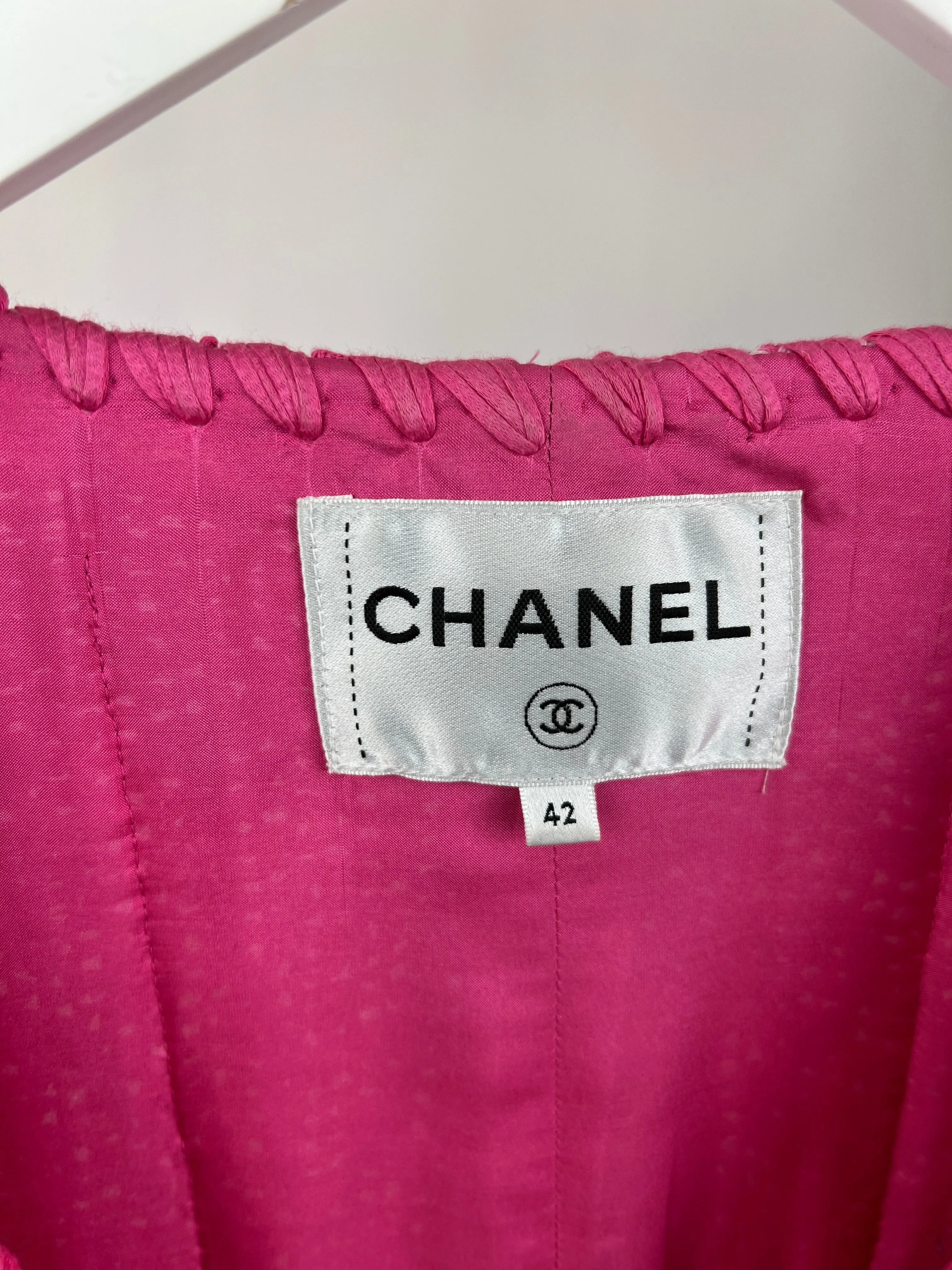 *hot*trendy Inspired  Chanel 21c Pink Tweed Jacket And Skirt Set With Cc Logo Buttons Size Fr 42 (uk 14)