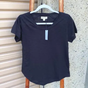 Lightweight, T shirt.