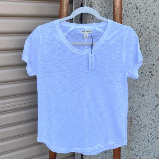 Lightweight, T shirt.