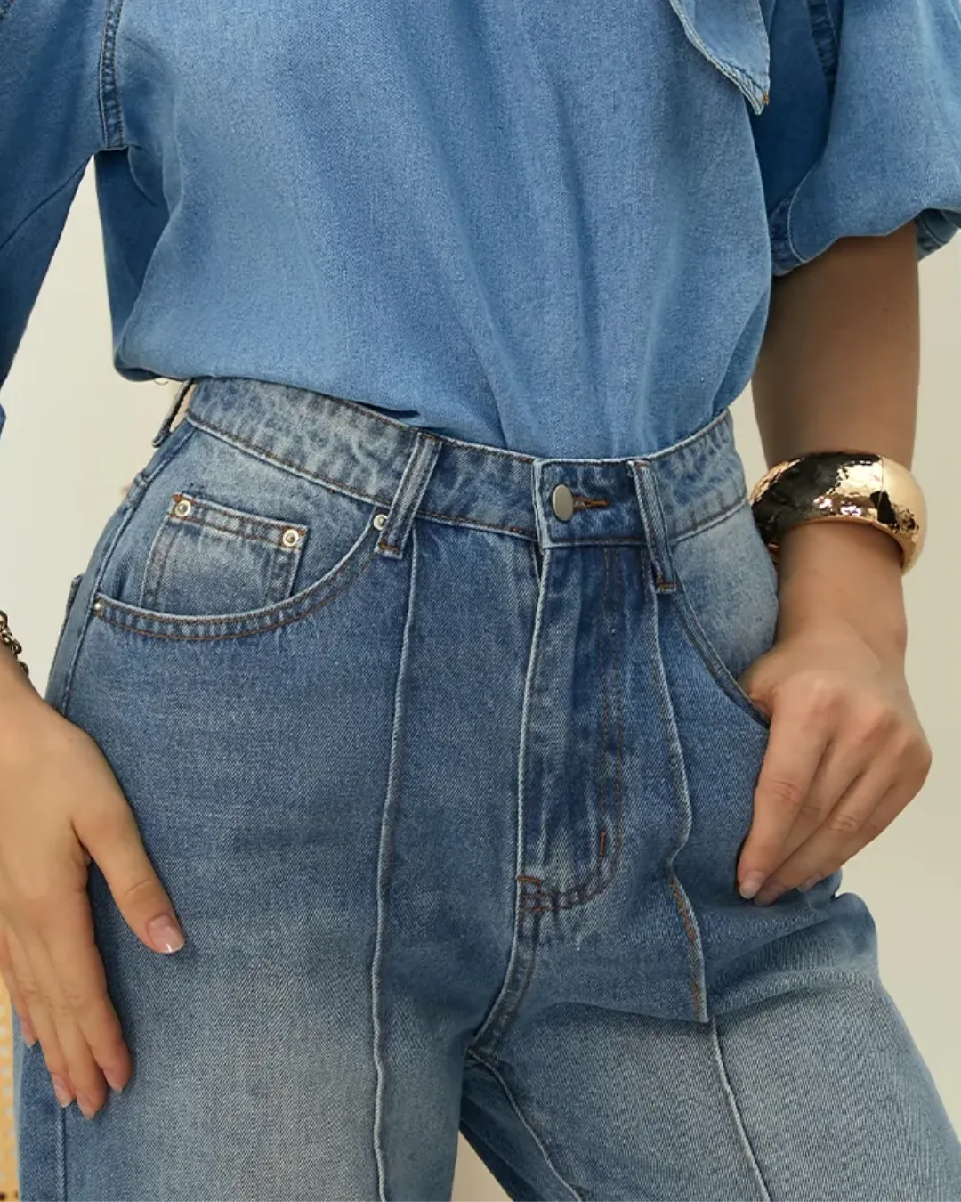 Signature Fit High-Rise Ultra Flare Jeans
