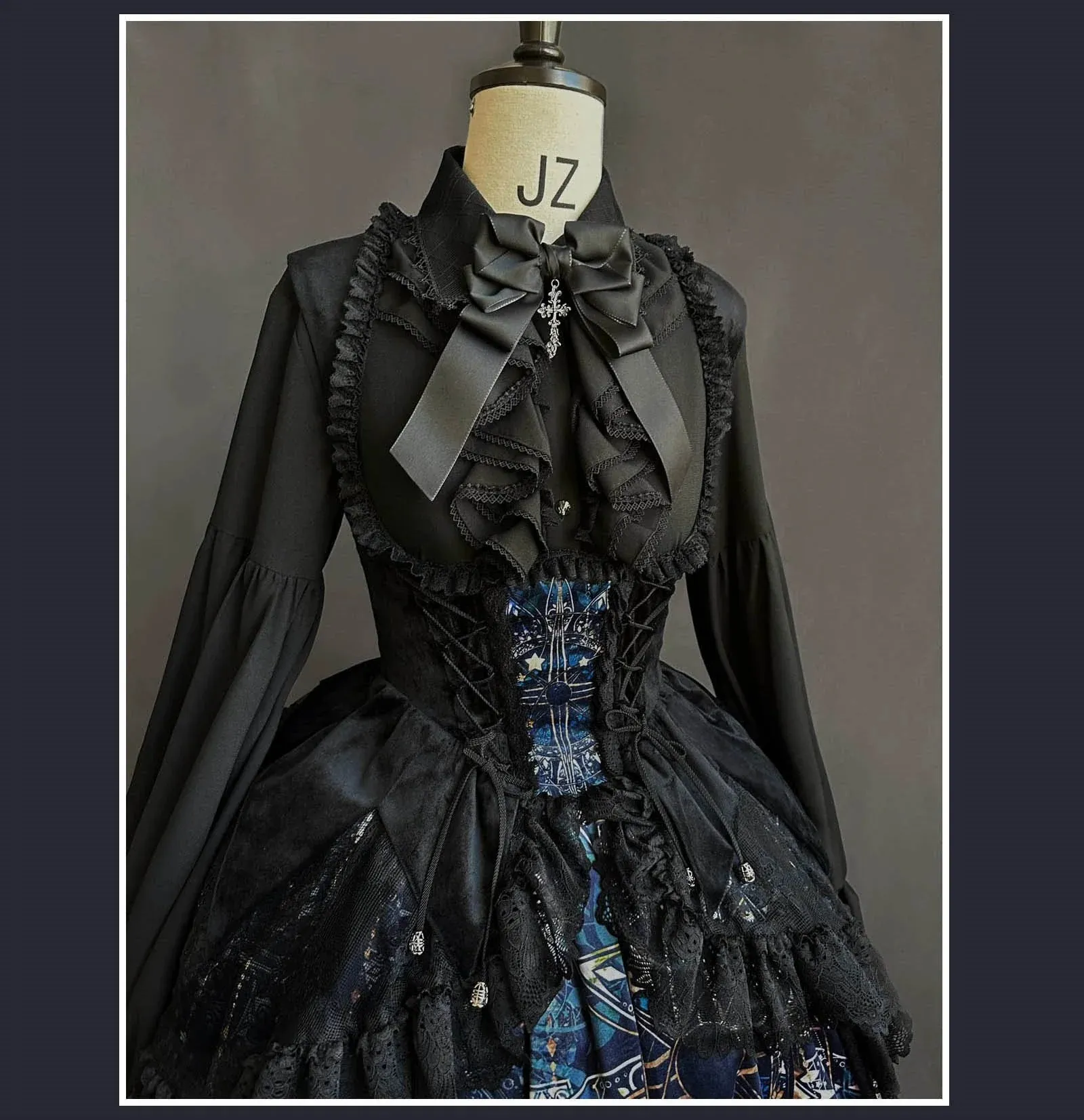 SUSIN~Night Traveler~Classic and Elegant Gothic Dress with Colorful Window Prints