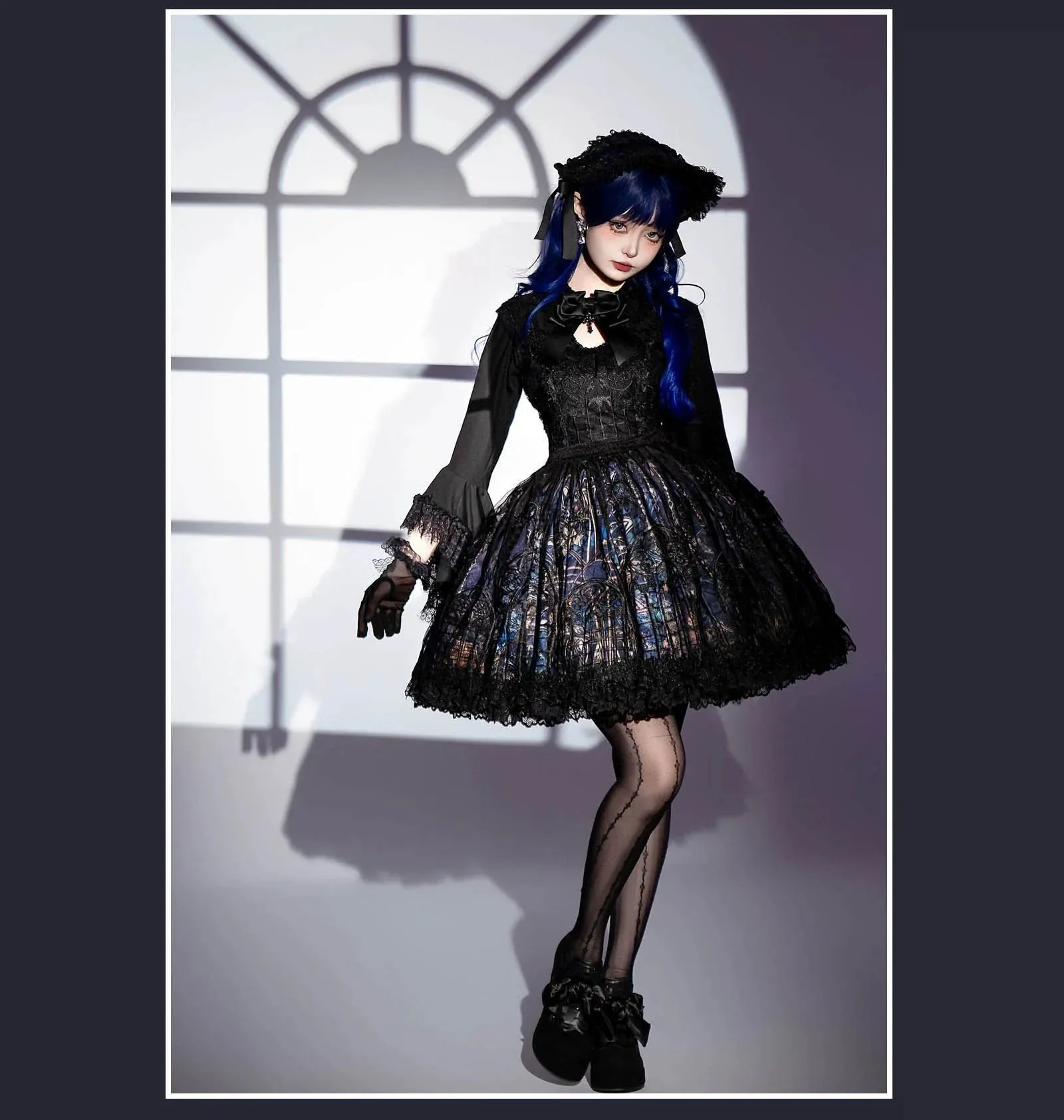SUSIN~Night Traveler~Classic and Elegant Gothic Dress with Colorful Window Prints
