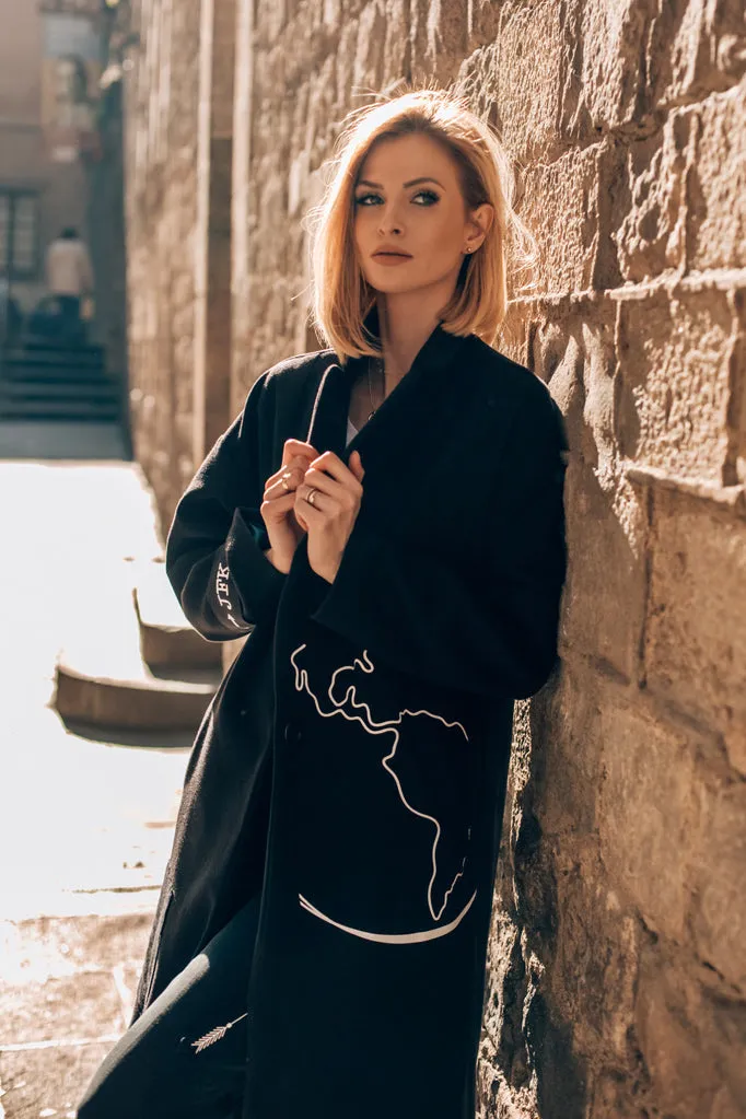 The Traveller Classic Coat
